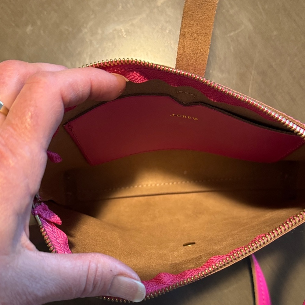 Vibrant Pink Crossbody Bag - Picture 4 of 6
